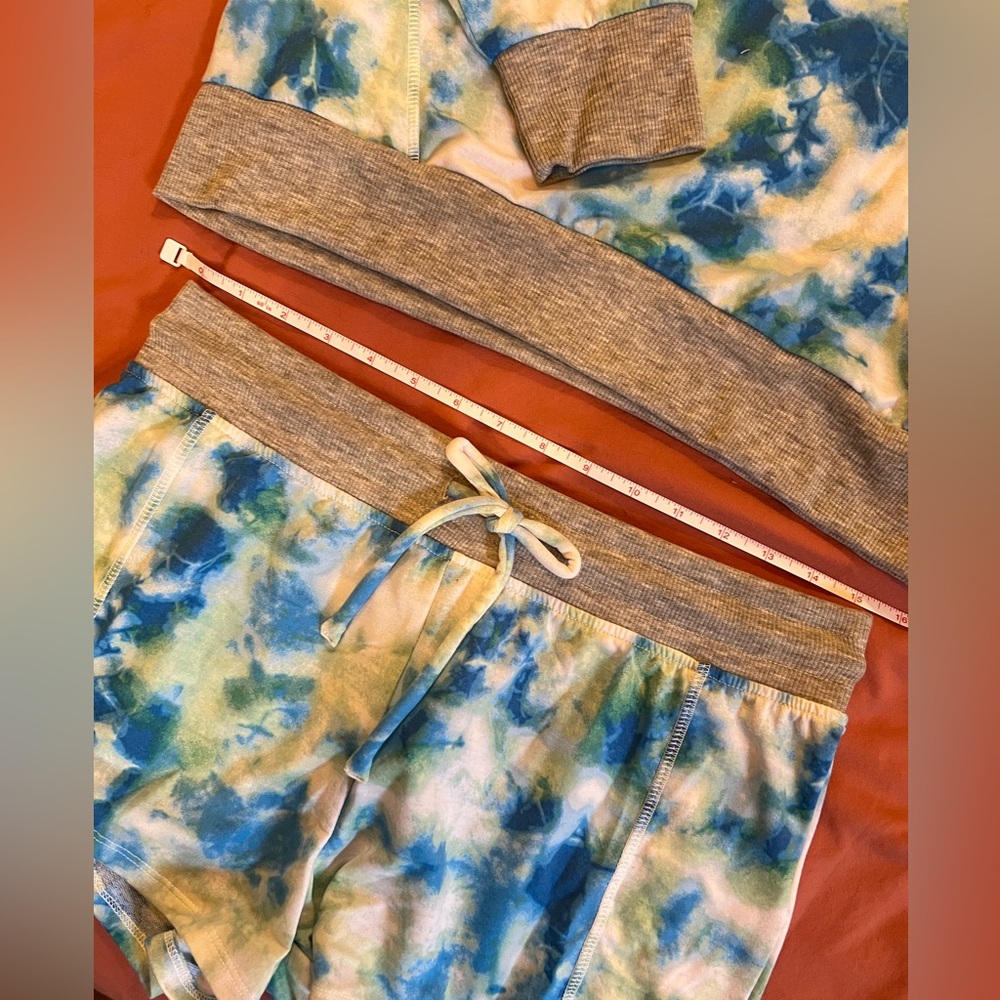 Splendid Two-Piece PJ Set, NEW - Picture 9 of 12